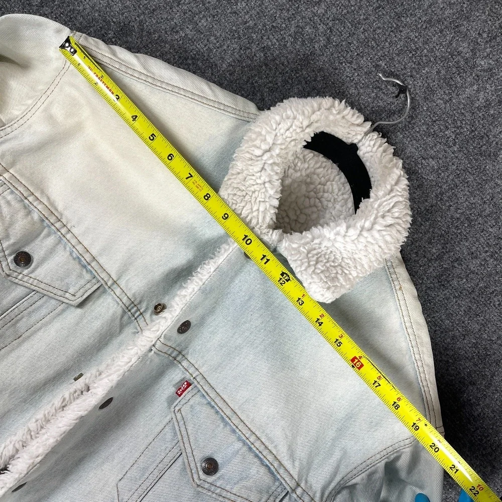 Vintage Levis Trucker Jacket Light Blue Sherpa Lined Made In USA Denim Large